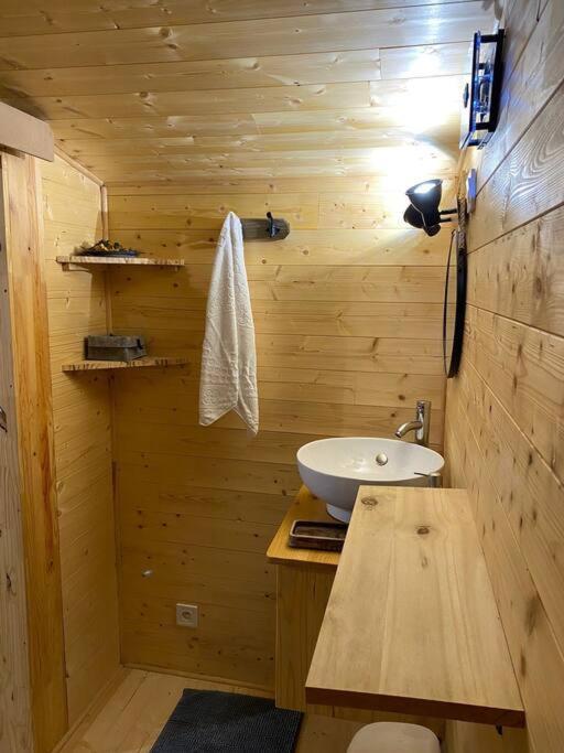 Chalet Saint-Vincent-de-Paul  Exteriör bild